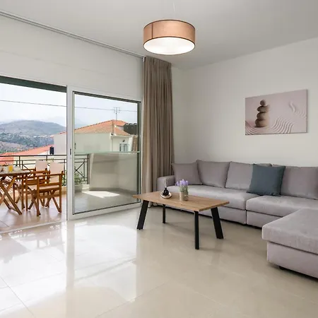 Comfy With View شقة أرغوستولي